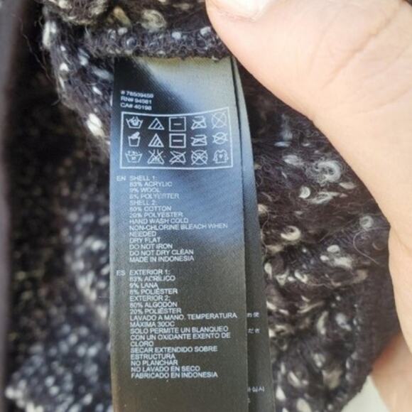 Forever 21 Fuzzy Teddy Colorblock Sweatshirt NWT Women's Size Small Grey Black - Picture 4 of 7